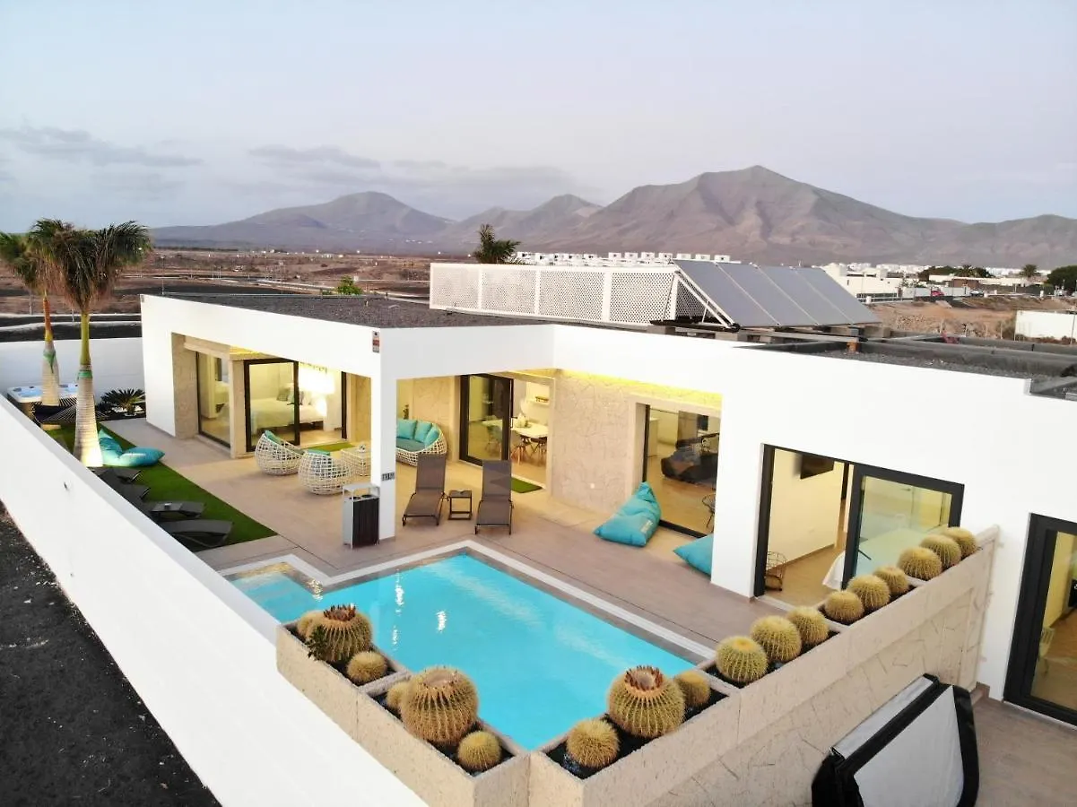 Sea Breeze Villas Lapa And Claca Playa Blanca