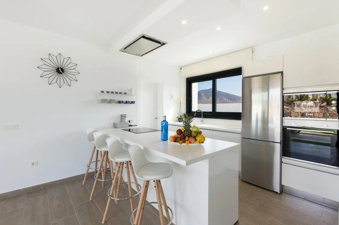 Sea Breeze Villas Lapa And Claca Playa Blanca
